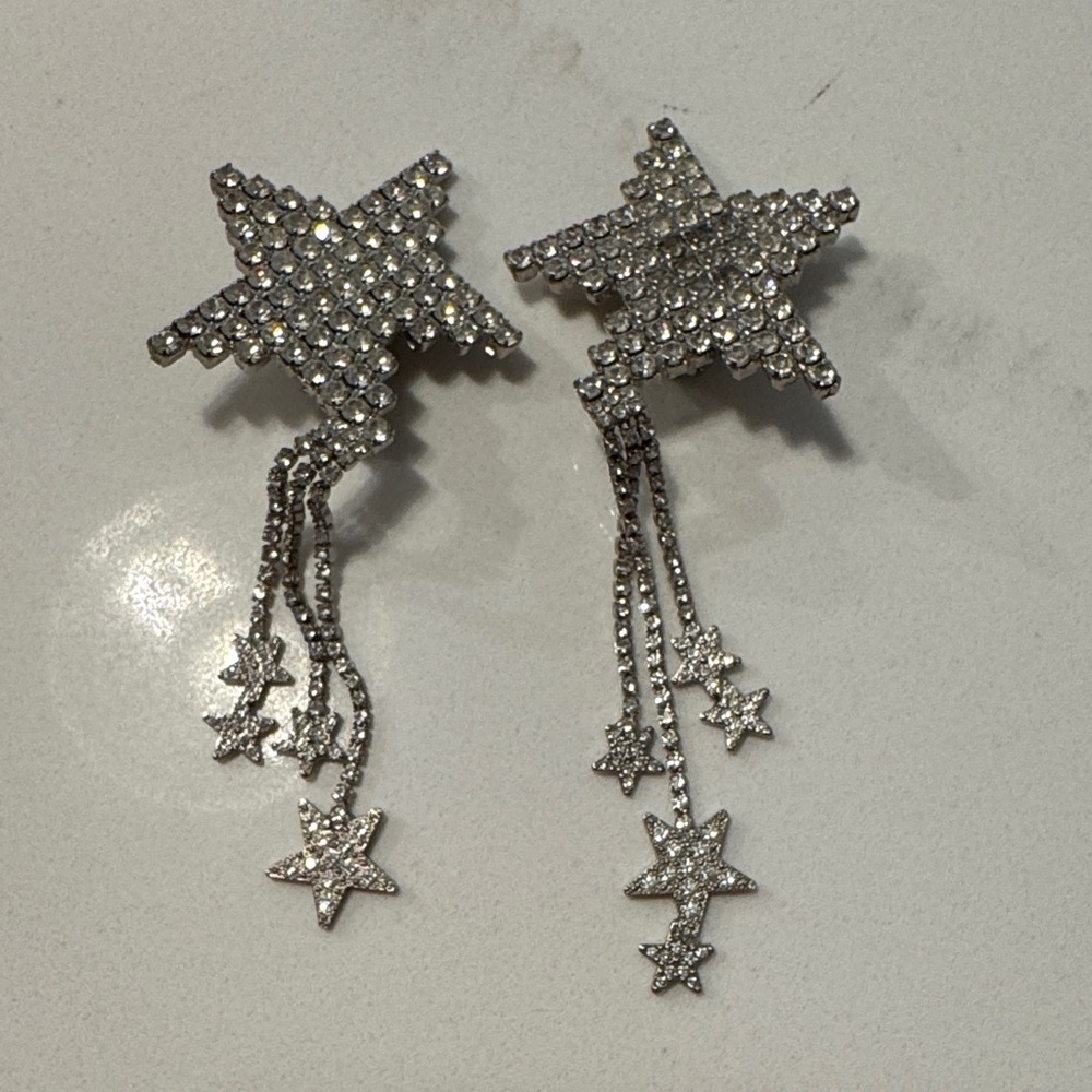 Dorothy Bauer  jewelry star and dangle rhinestone clip-on earrings